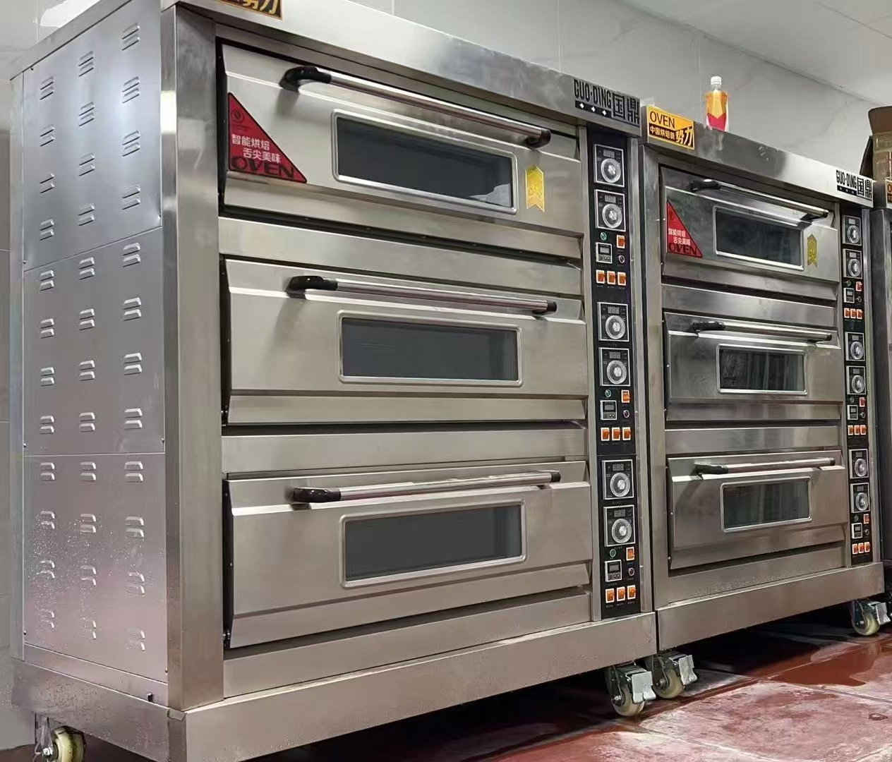 Commercial Kitchen Baking Equipment - 業務用広州3段6トレー厨房ガスオーブンベーカリー機器製パンオーブンパンケーキデッキオーブン